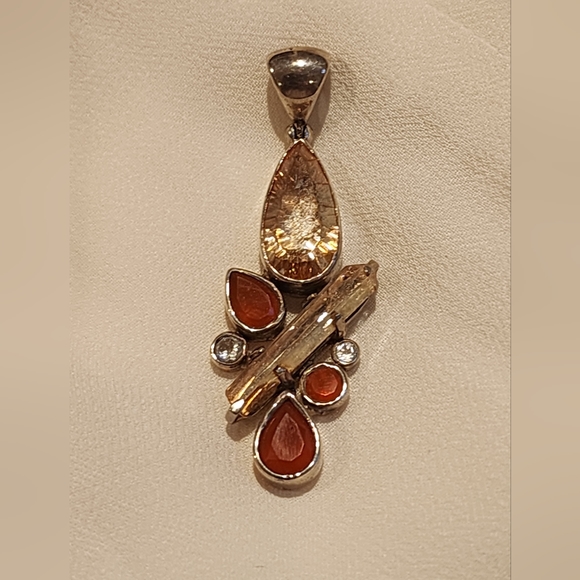 Imperial gold aura, carnelian, wht topaz, celestial quartz pendant - Picture 4 of 5